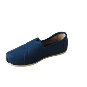 NWOB Navy Velcro Canvas Shoe